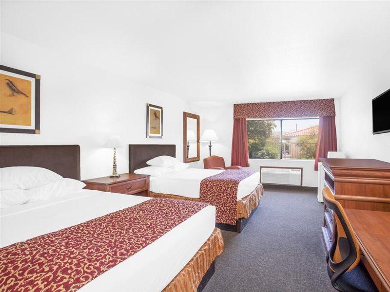 Ramada By Wyndham Barstow Hotel Екстериор снимка