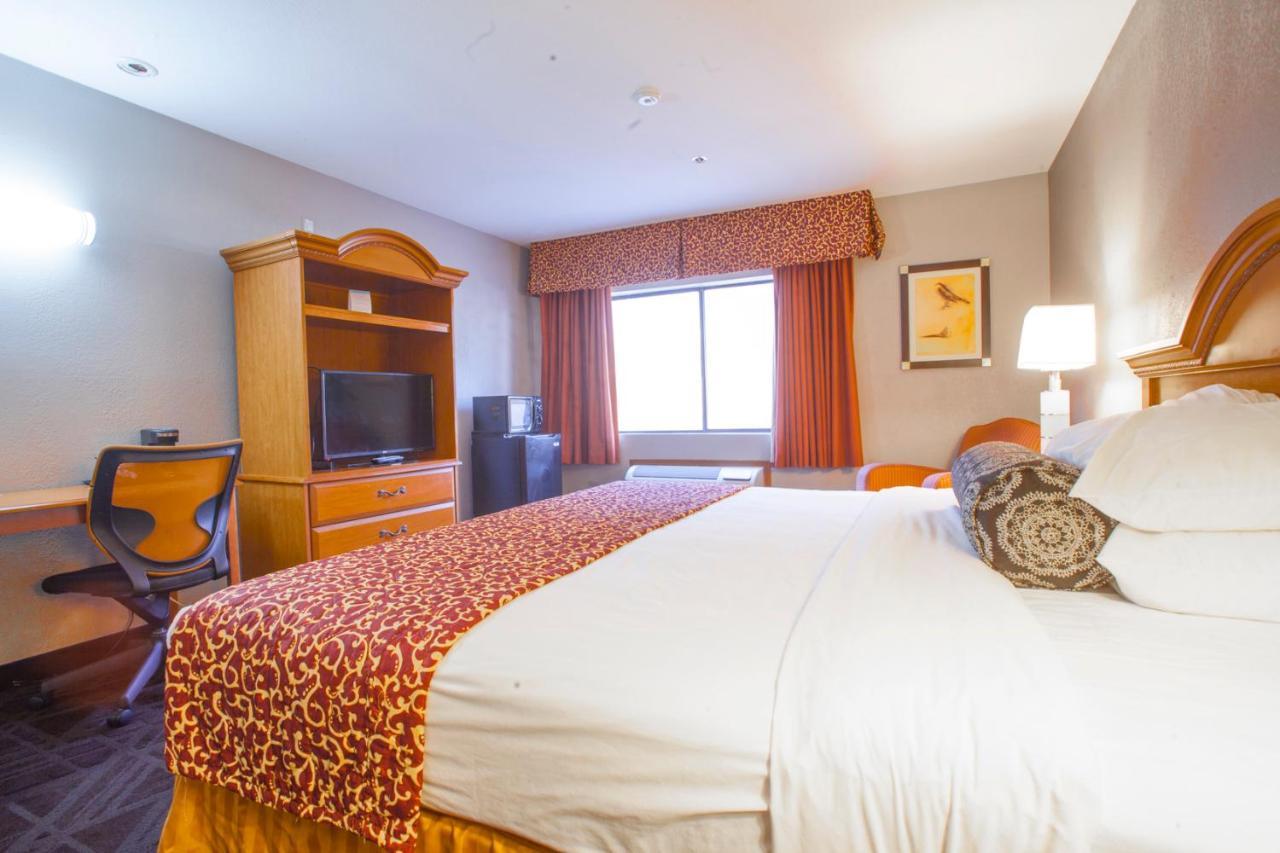 Ramada By Wyndham Barstow Hotel Екстериор снимка